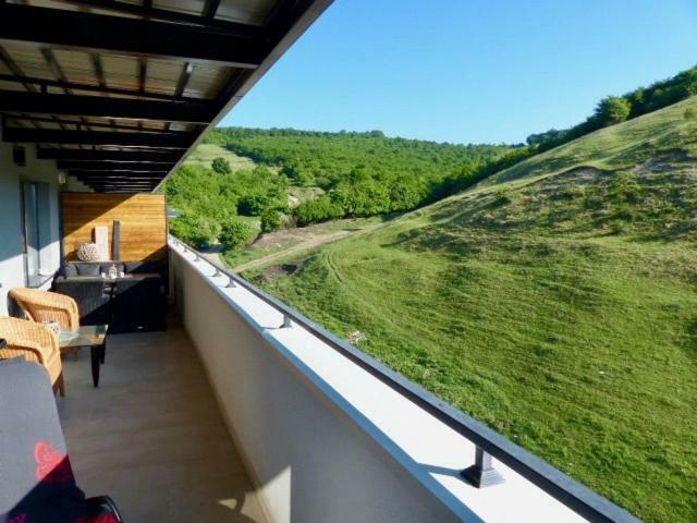 Modern, Deluxe Apartment In Rural Part Of Floresti, Cluj-Napoca Exterior foto